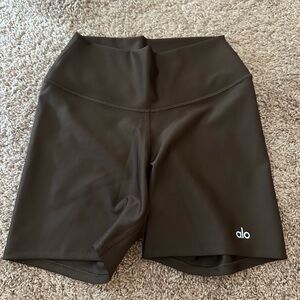 ALO 5” Airlift Energy Short